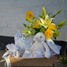 Load image into Gallery viewer, Hey Baby! Hamper