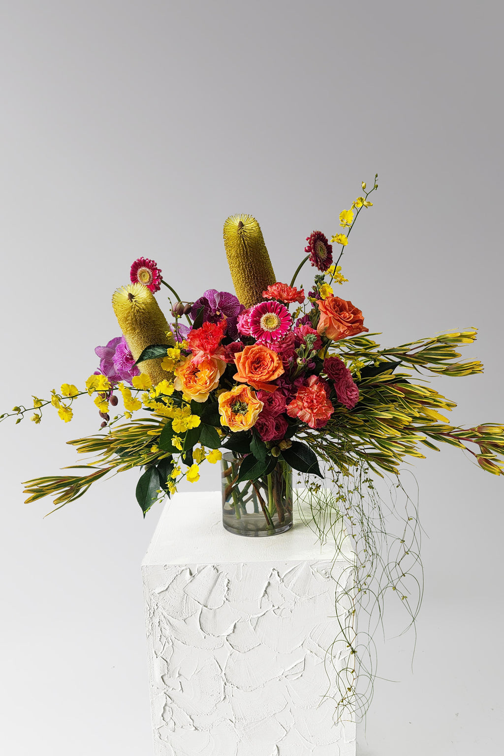 Seasonal Cheery & Bright vase design
