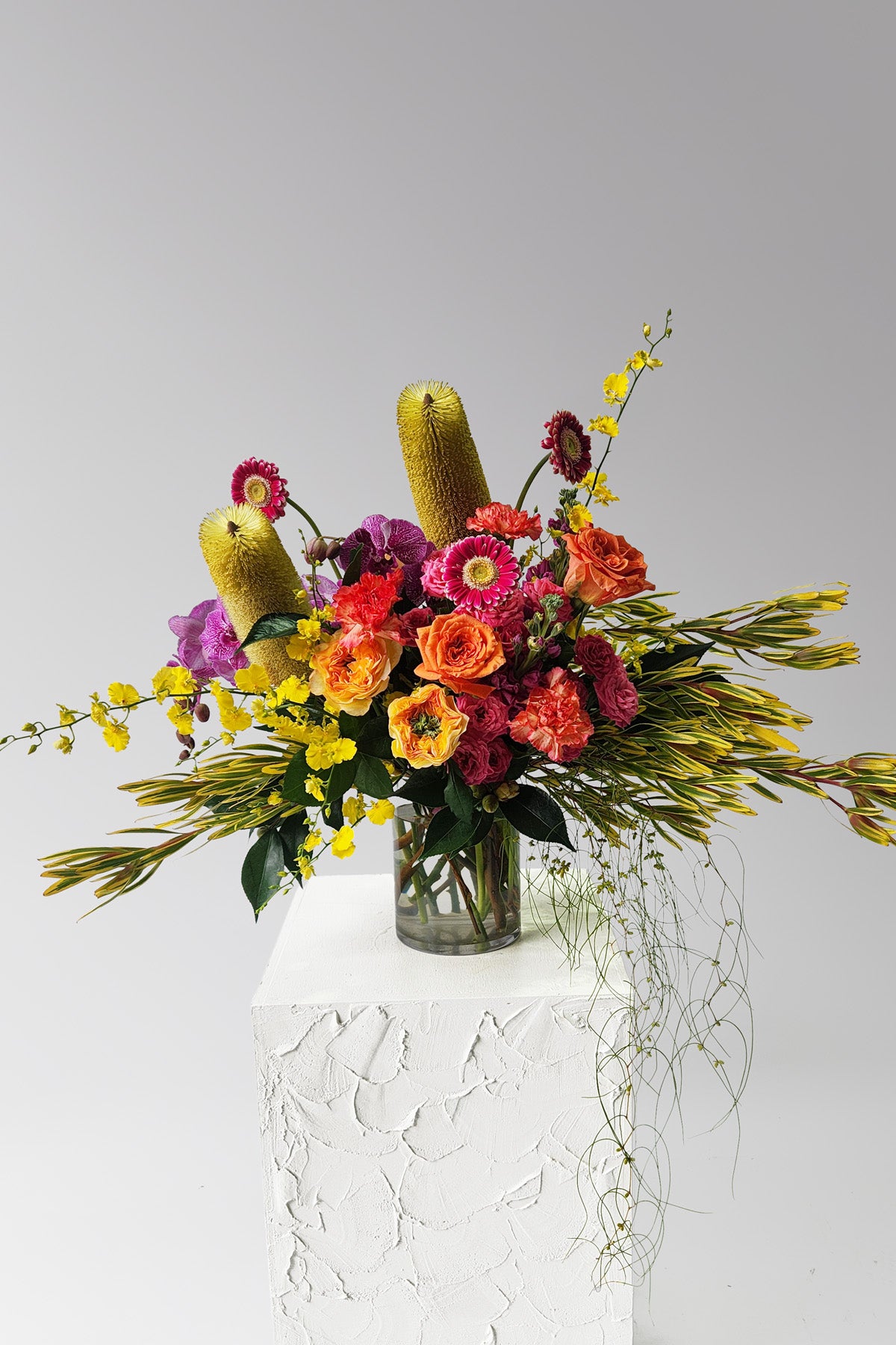 Seasonal Cheery & Bright vase design