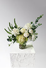 Load image into Gallery viewer, Seasonal Green and White vase design