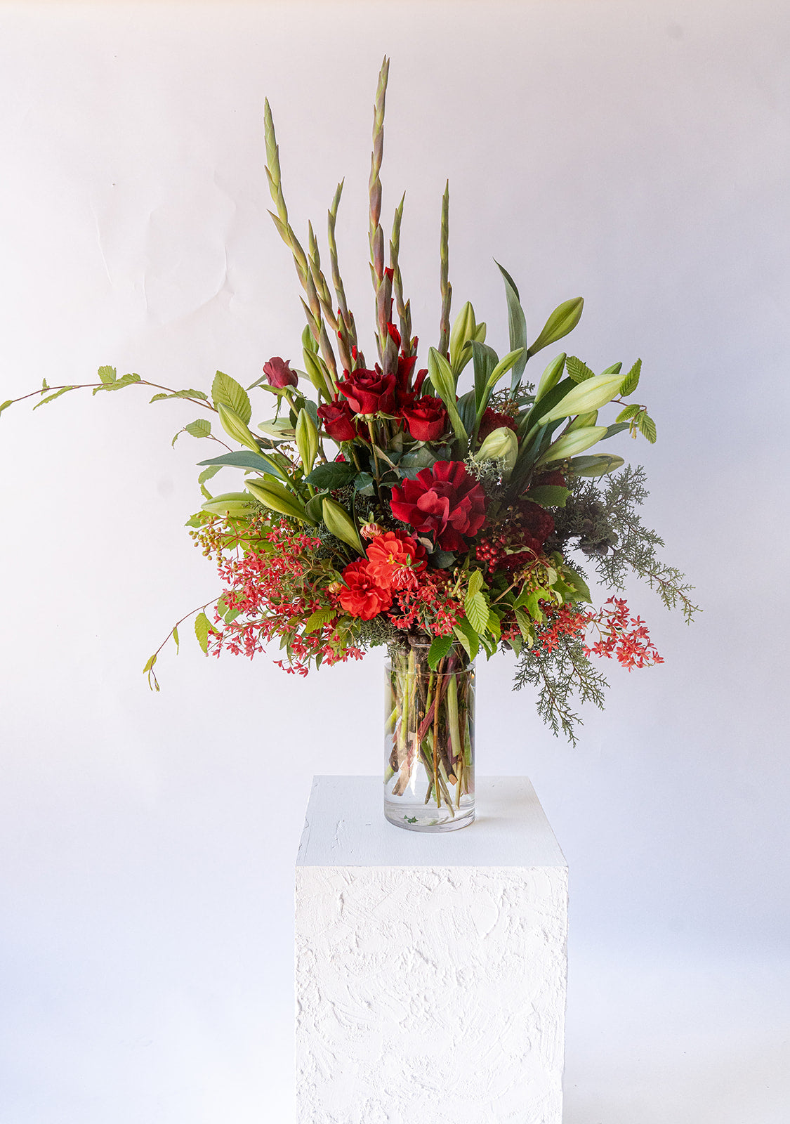 Classic Christmas vase design