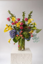 Load image into Gallery viewer, Seasonal Cheery &amp; Bright vase design