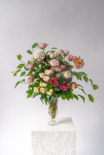 Load image into Gallery viewer, Premium Rose Urn