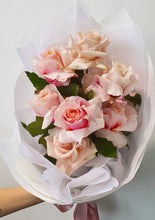 Load image into Gallery viewer, Pastel pinks reflexed rose bouquet