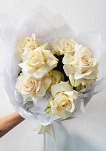 Creamy whites reflexed rose bouquet