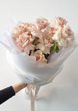 Load image into Gallery viewer, Pastel pinks reflexed rose bouquet