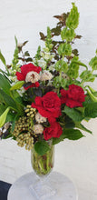Load image into Gallery viewer, Fresh festive luxe vase design