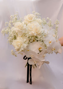 Snow White Bouquet Luxe